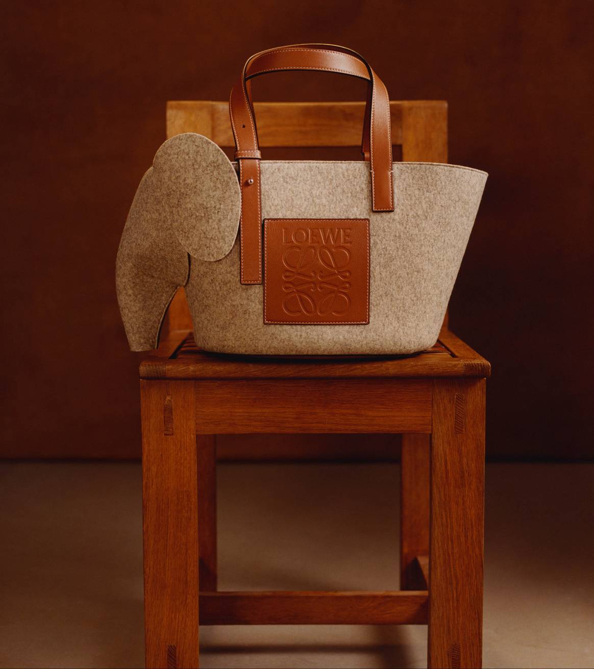 Loewe x Net-a-Porter. Bild: Loewe