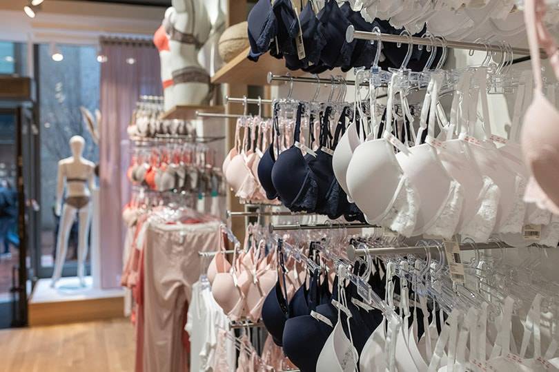 Binnenkijken bij de eerste Esprit bodywear winkel in Nederland