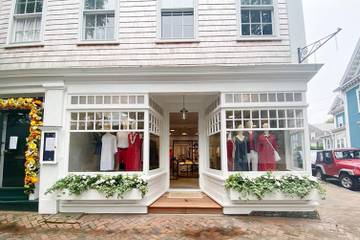 120% Lino apre a Nantucket in Massachussetts