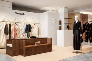 Nanushka inaugure un shop-in-shop aux Galeries Lafayette