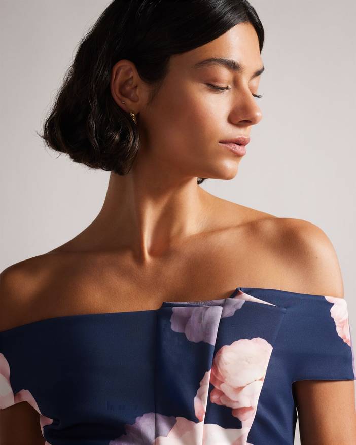 cotton women dresses Unique Vintage Spring Bouquet Shirt Dress M/8-10 BHLDN Hitherto dress Half Sleeve Plus Size SIZE:XL (US 16 - 18 / UK 20 - 22) and a flattering midi
