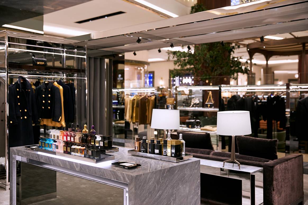 Tienda de Tom Ford en el interior del área comercial de la Galería Canalejas de Madrid (España).