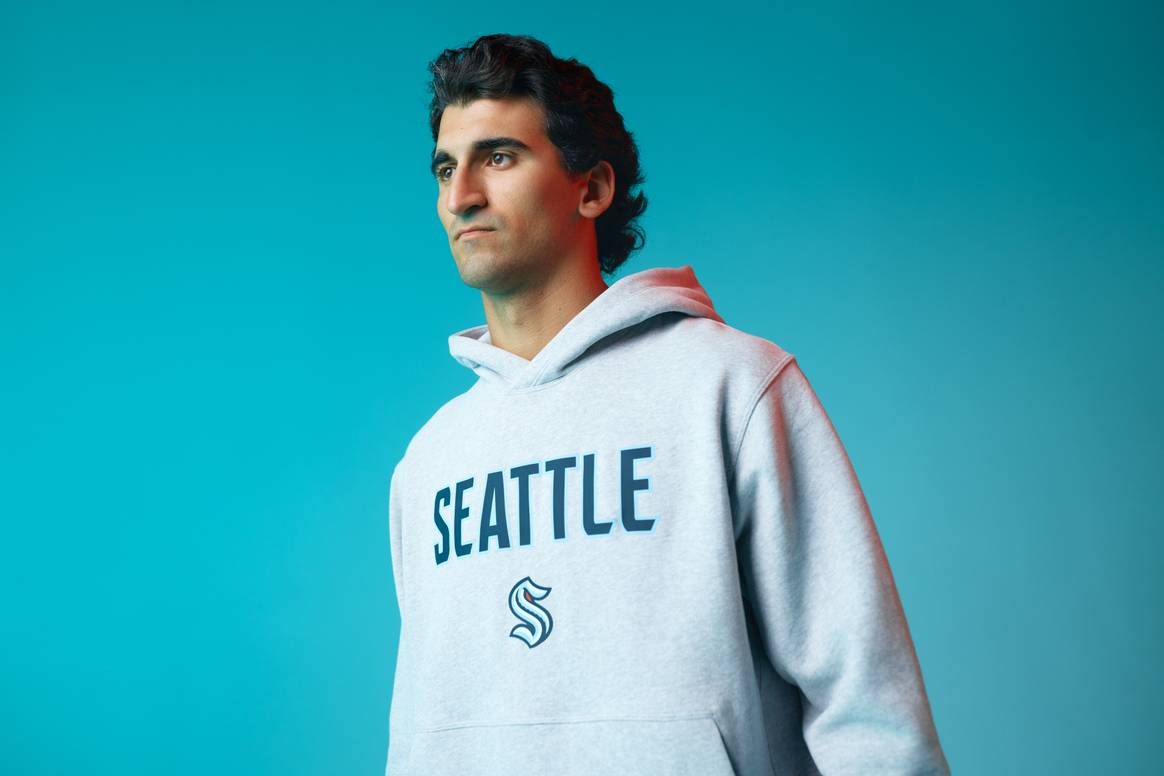 Lululemon x Fanatics x NHL collection - Matty Beniers