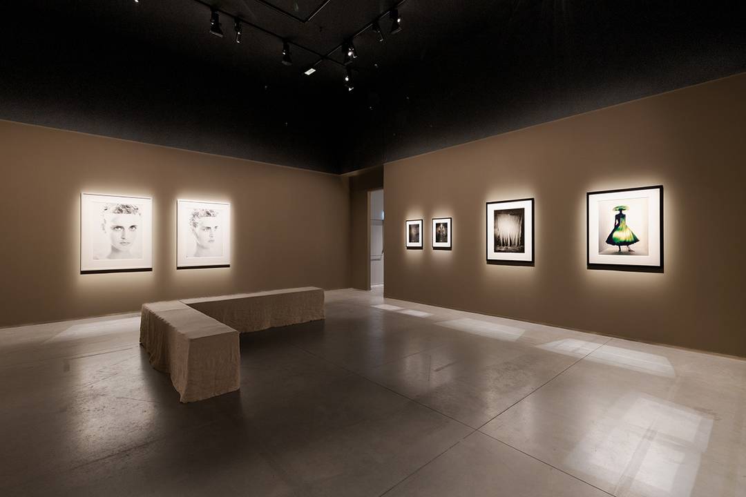 Vista de la exposición “Doubts” dedicada a la obra de Paolo Roversi, organizada por la Fundación MOP en La Coruña (España) del 20 de junio al 20 de septiembre de 2026.