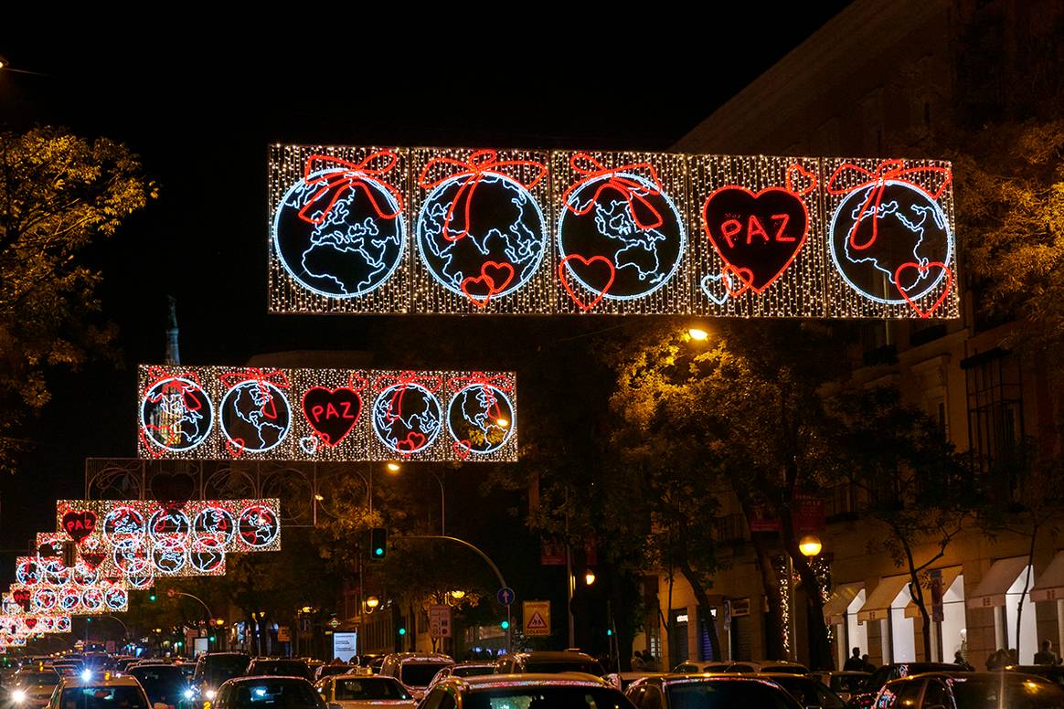 Luces de Navidad de Madrid diseñadas por la diseñadora Marta Rota para Tot-Hom.