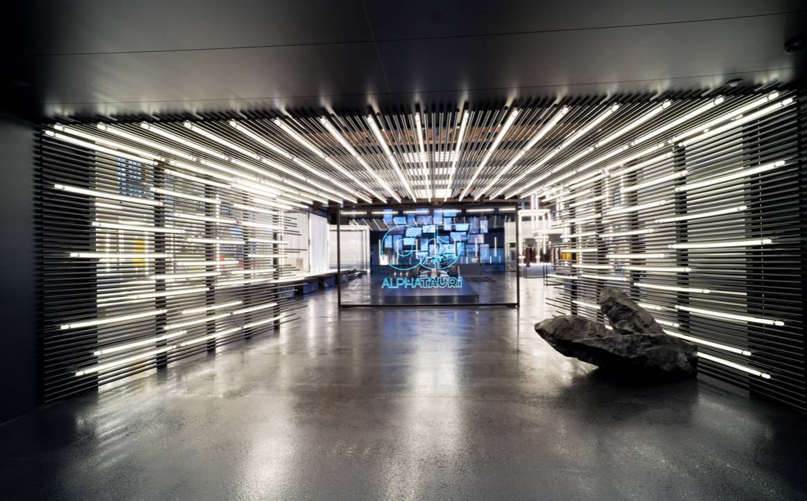 AlphaTauri eröffnet seinen neuen Showroom in Salzburg