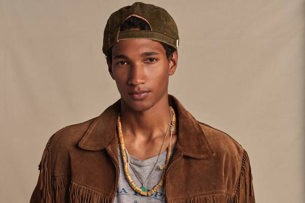 Banana Republic acquisisce l'archivio del brand creato da una fan e lancia una piattaforma vintage