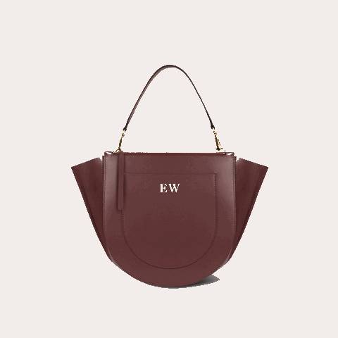 Beeld: Wandler tas met monogram. By Walter Pierre.