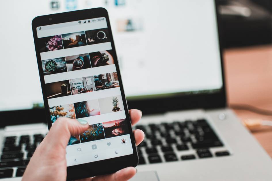 Studie-Nur-sieben-Prozent-lassen-sich-beim-Modekauf-von-Influencer-innen-leiten
