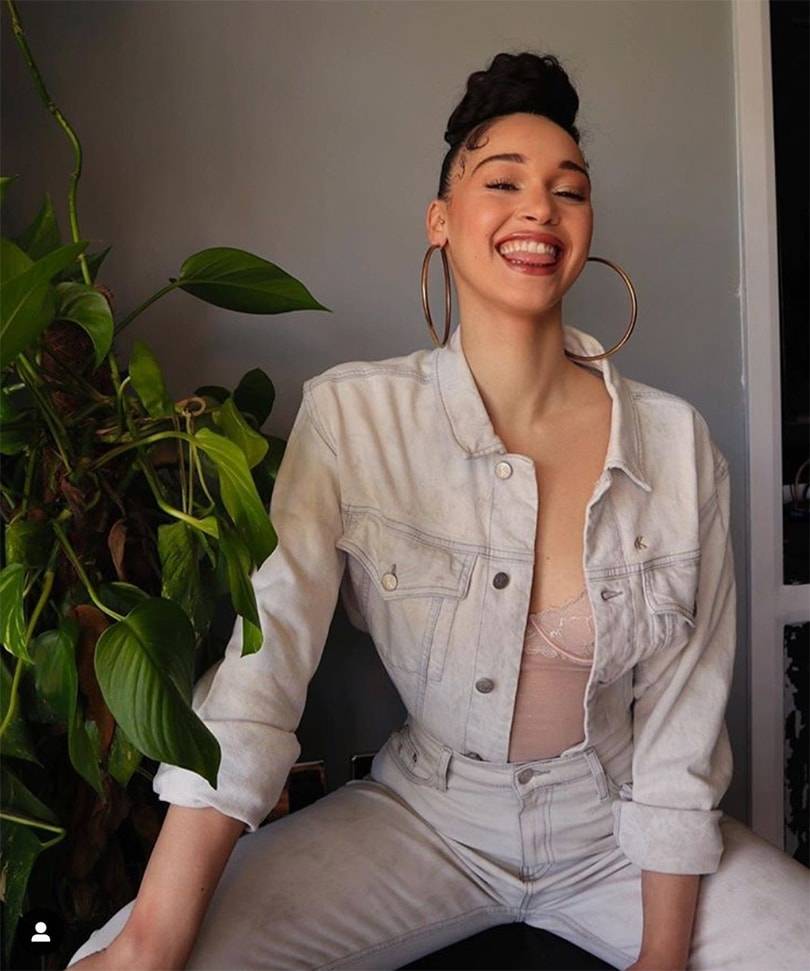 Anna Meyfarth: “TikTok isn’t like the picture perfect world of Instagram”