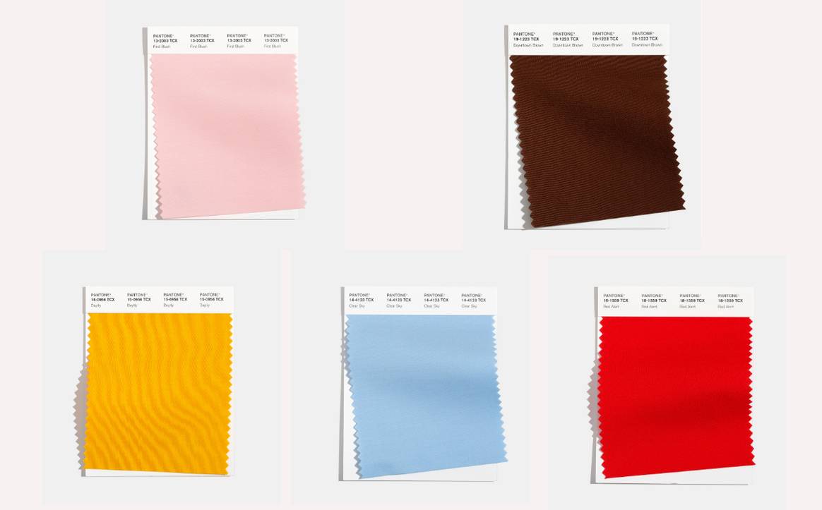 Dit zijn de Pantone London Fashion Week FW21-kleuren