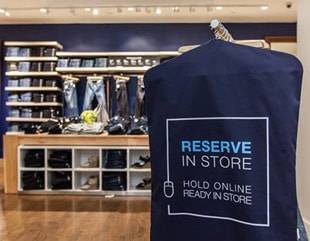 Clash of the Fashion Titans: Gap Inc vs Fast Retailing