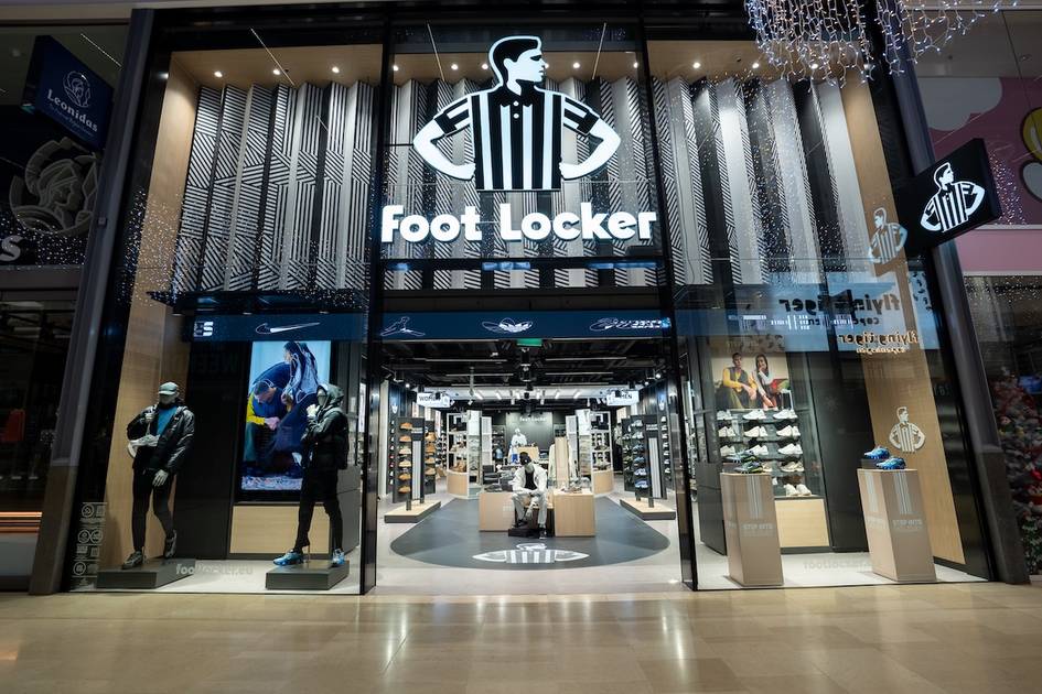 Foot Locker returns to profit in Q4 despite overall sales decline