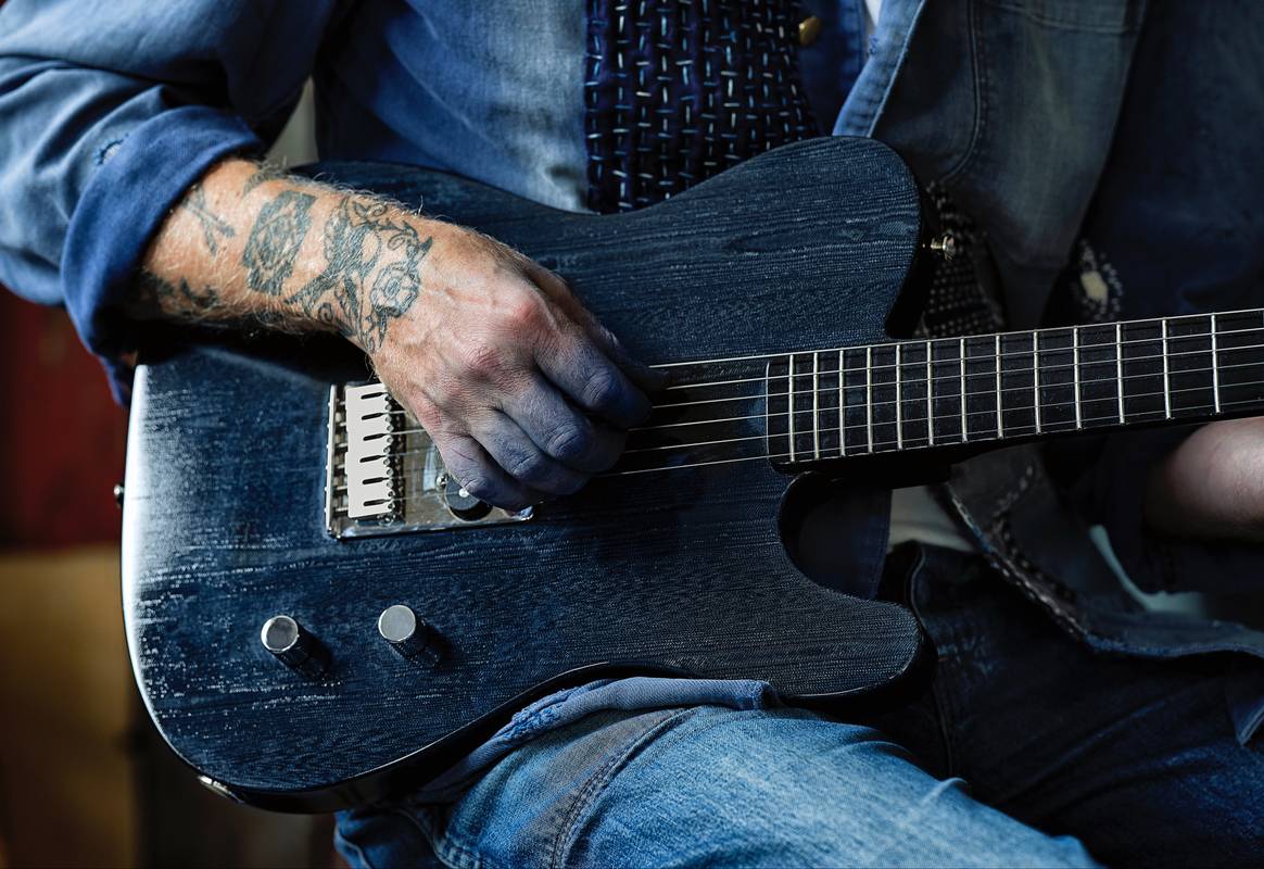 Guitar made out of ‘Twood’ by Lill O. Sjöberg. Credits: Art Materialism