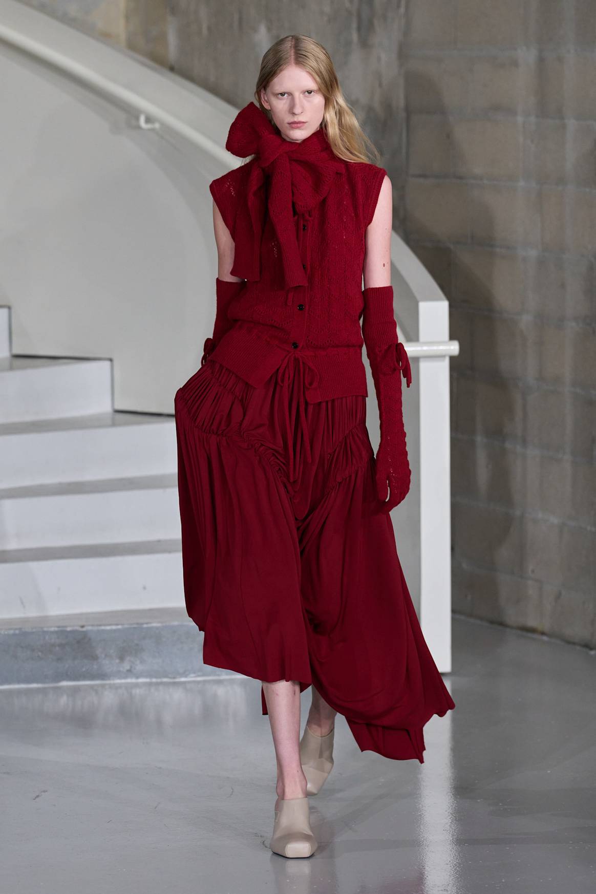 PFW FW26 color trends: Saturated shades of wine, purple, cobalt blue ...