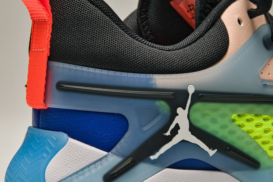 StockX H1 report: Supreme and Jordan revive, Saucony dethrones Asics