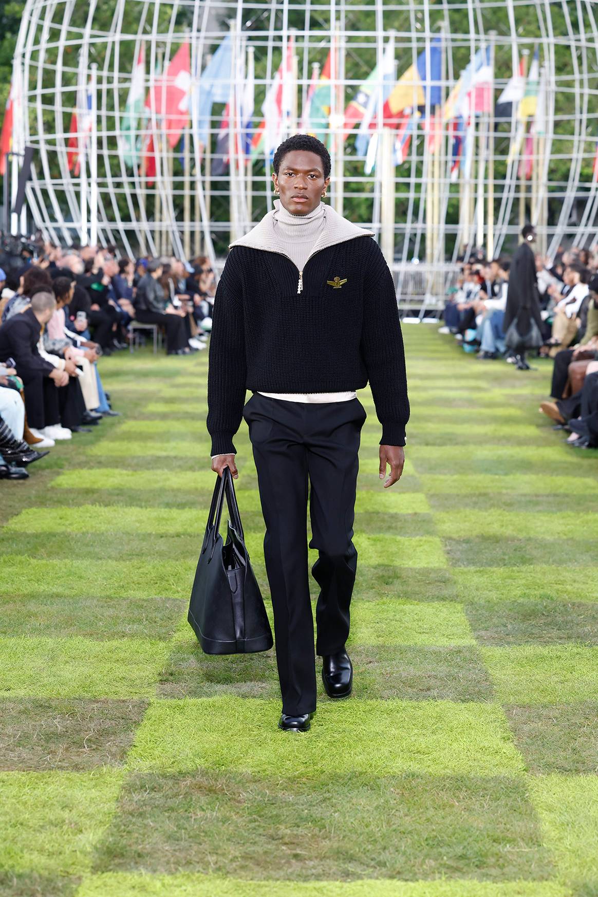 Louis Vuitton, colección moda-hombre para la temporada Primavera/Verano 2025.