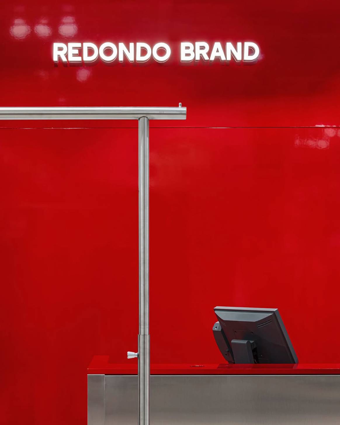 Córner de Redondo Brand en El Corte Inglés de la plaza del Duque de la Victoria de Sevilla (España).