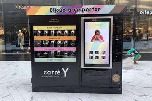 Carré Y lance le distributeur à bijoux connecté