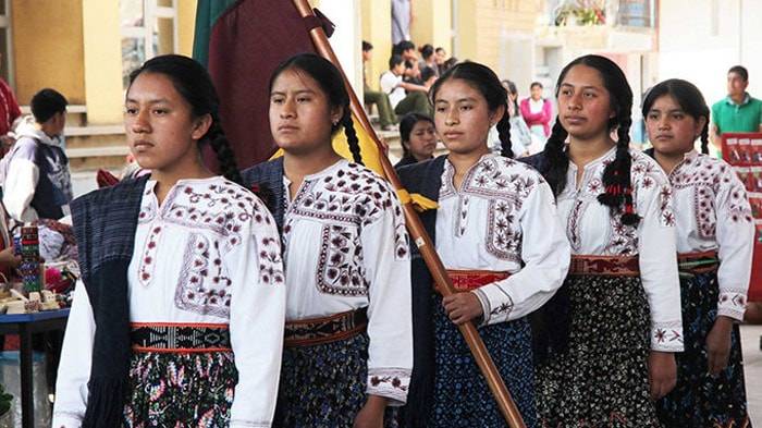 Propiedad intelectual de indígenas mexicanos es aprovechada por marcas francesas