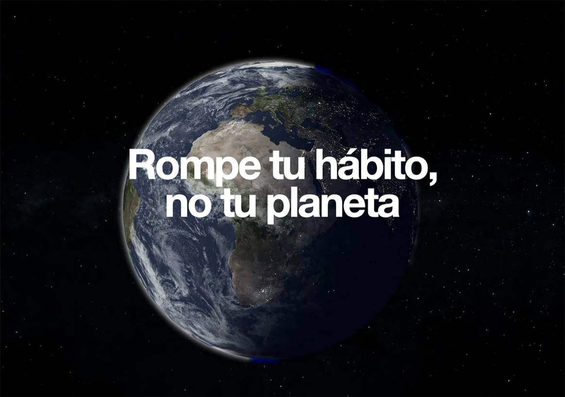 Photo Credits: Imagen de campaña de Ecoalf con motivo del Black Friday. Fotografía de cortesía.