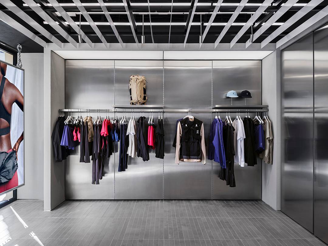 Tienda de On en el número 17 de la calle de Serrano de Madrid (España).