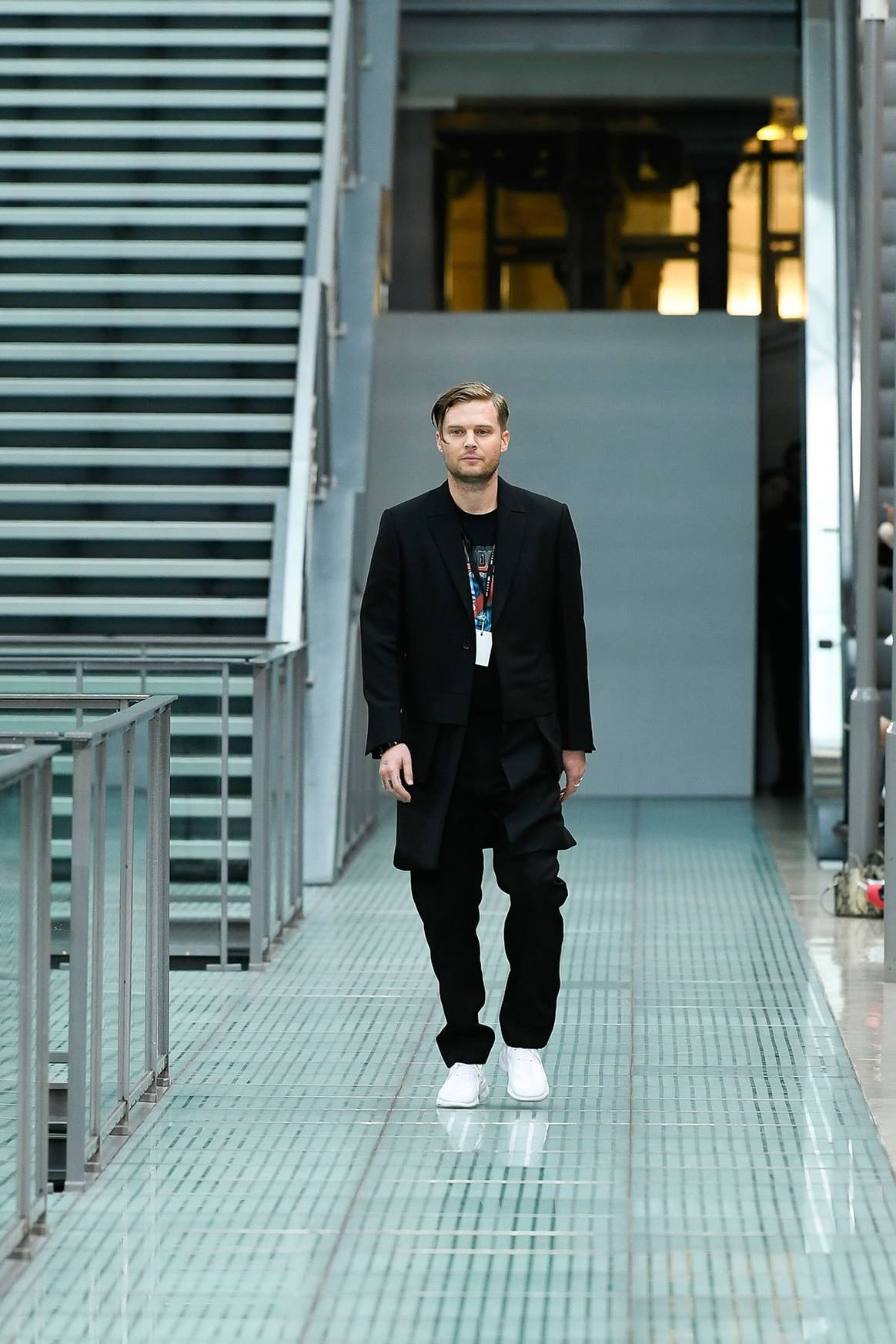 Wie volgt Clare Waight Keller op bij Givenchy?