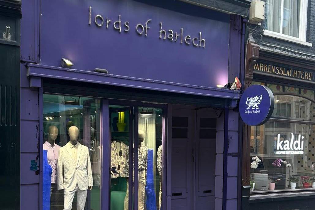 Lords of Harlech opent eerste Nederlandse winkel aan de Utrechtsestraat in Amsterdam.