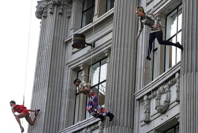 Vertical Fashion Show