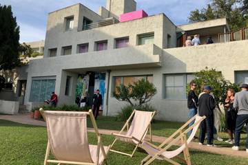 Wie sich das Hyères-Festival finanziert: hinter den Kulissen der 38. Ausgabe
