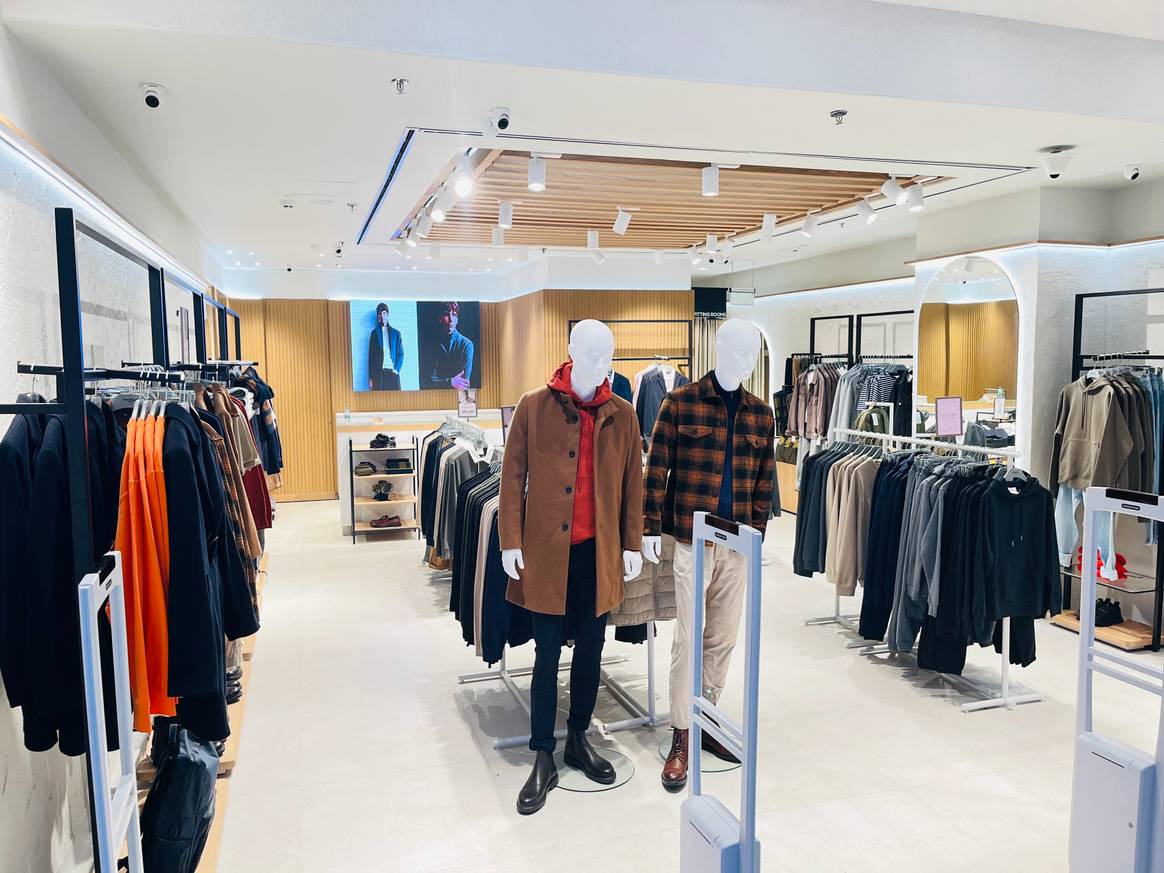 Mango Man en Inde/ Courtesy of Mango