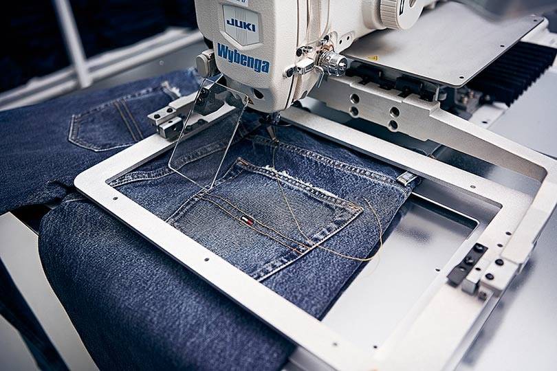 Binnenkijken bij Tommy Hilfiger's denim center op de PVH campus