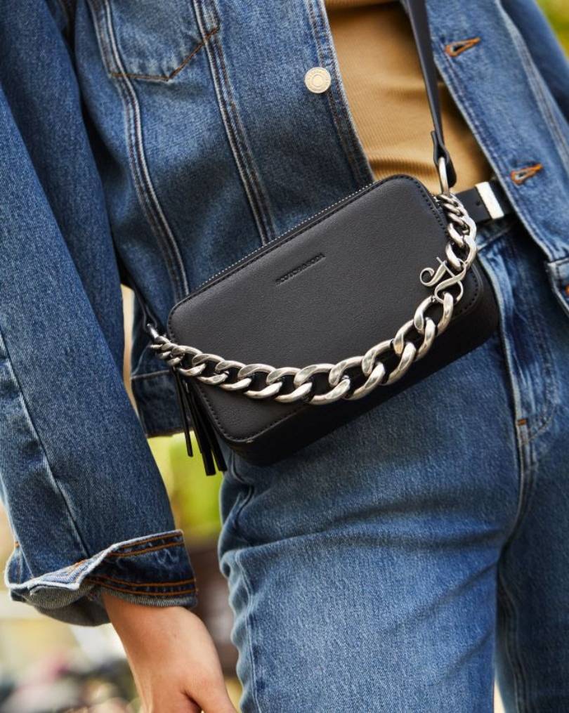 Scotch & Soda erweitert die Kategorie "Accessoires" und launcht drei neue Taschen