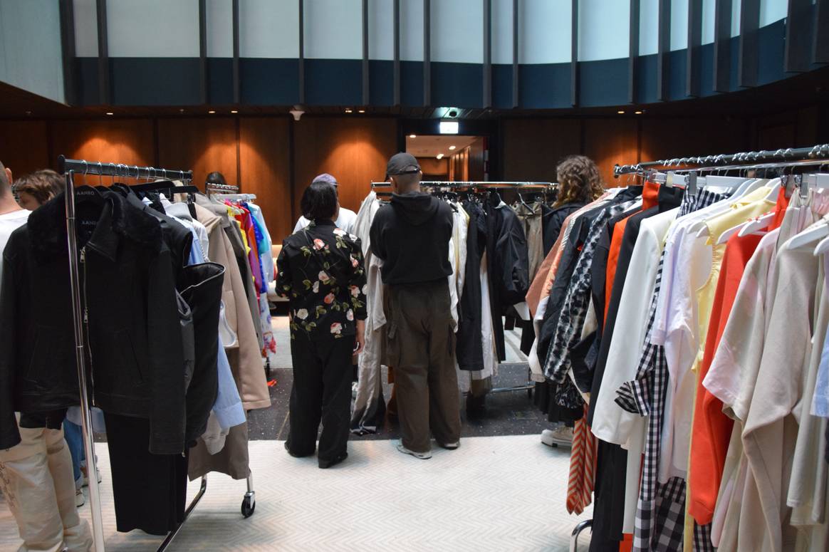 Showroom.