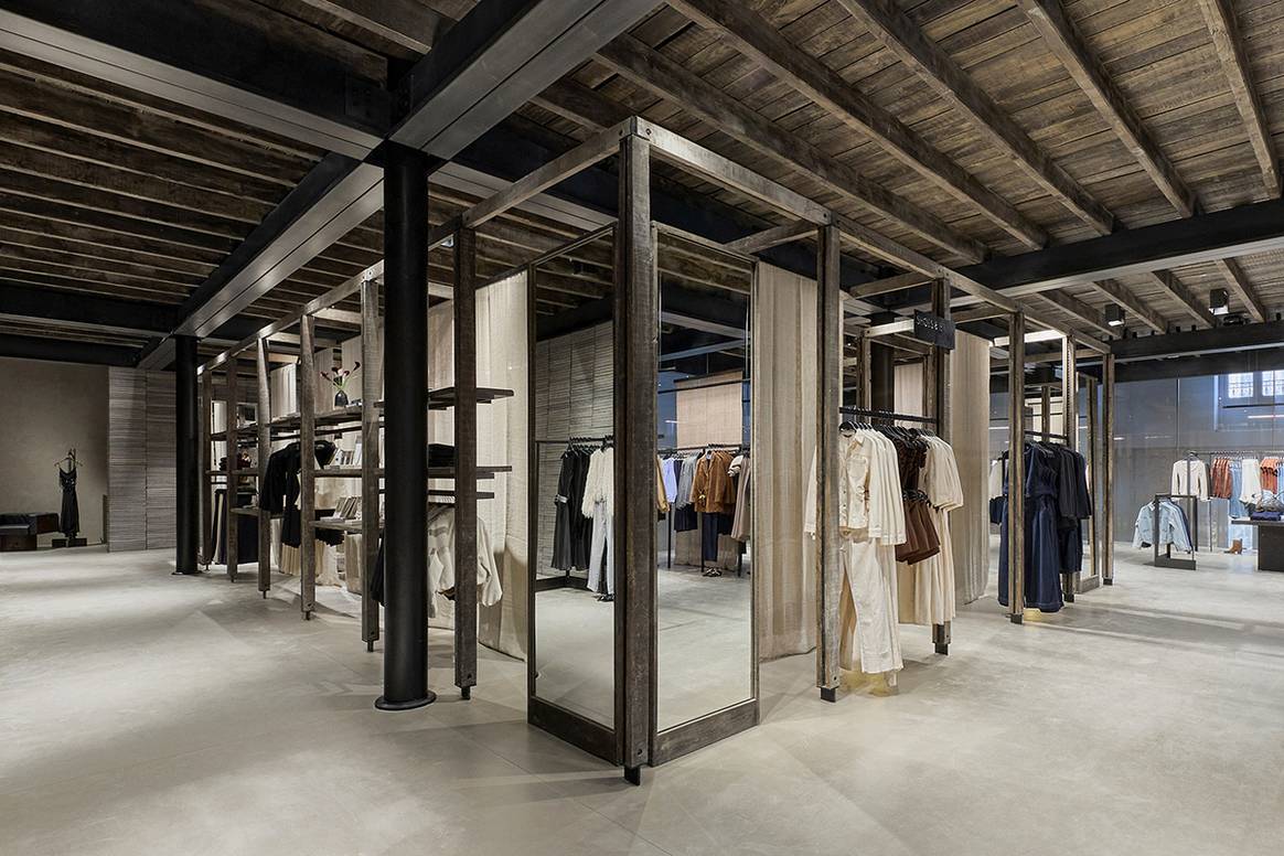 Tienda de Zara en el número 23 de la calle de Serrano de Madrid (España).