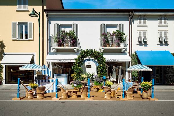 La boutique Falconeri di Forte di Marmi trasloca al 25 di via Carducci