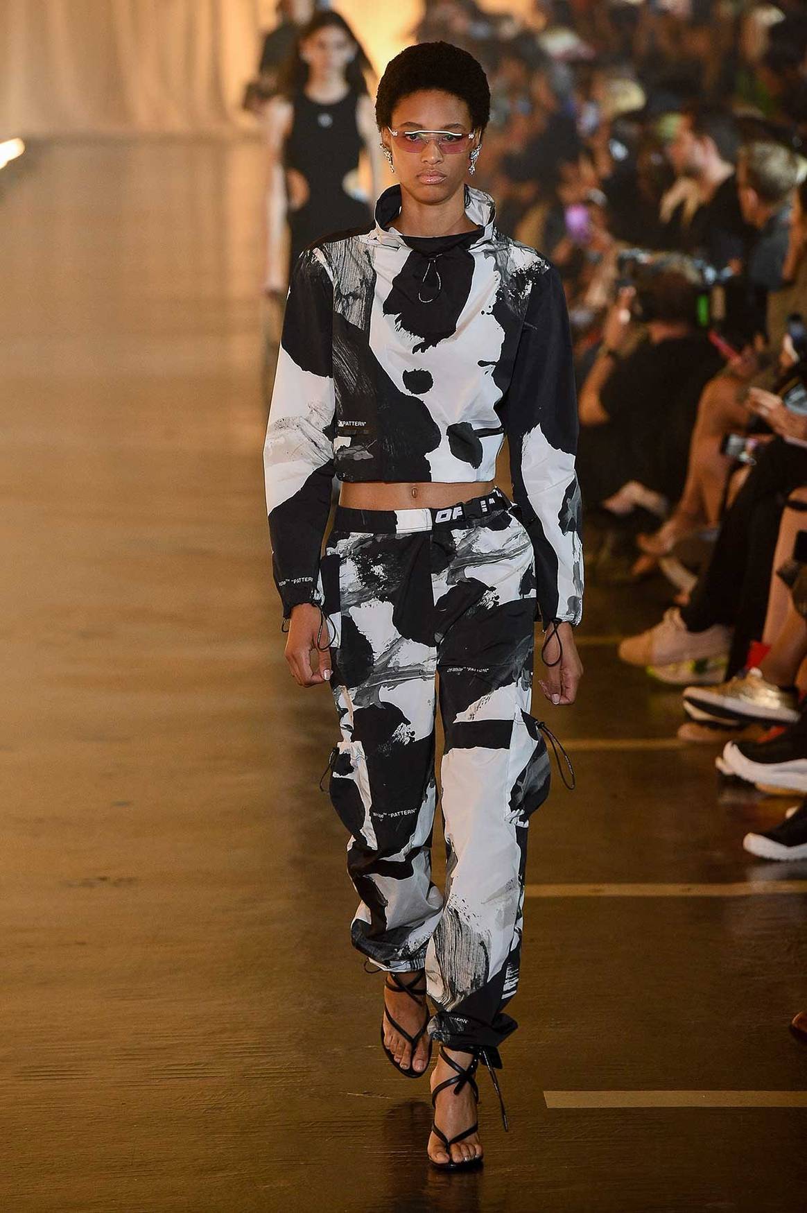Catwalkbeeld: Off-White SS20,
Catwalkpictures