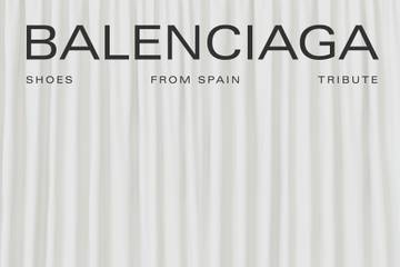 El legado de Balenciaga inspira una exposición dedicada al calzado español en Milán