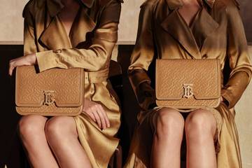 Burberry sluit eerste transformatiejaar af met stijging operationele winst