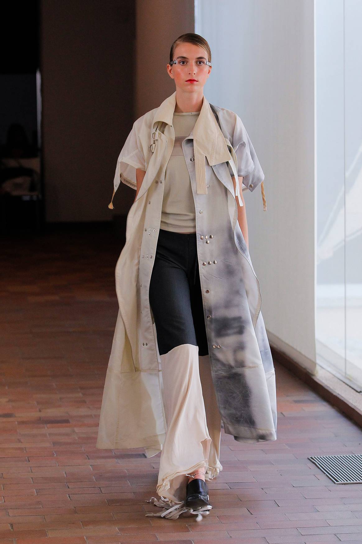 Photo Credits: Bet Callieri, colección final de Grado en “Fashioners of the world”.