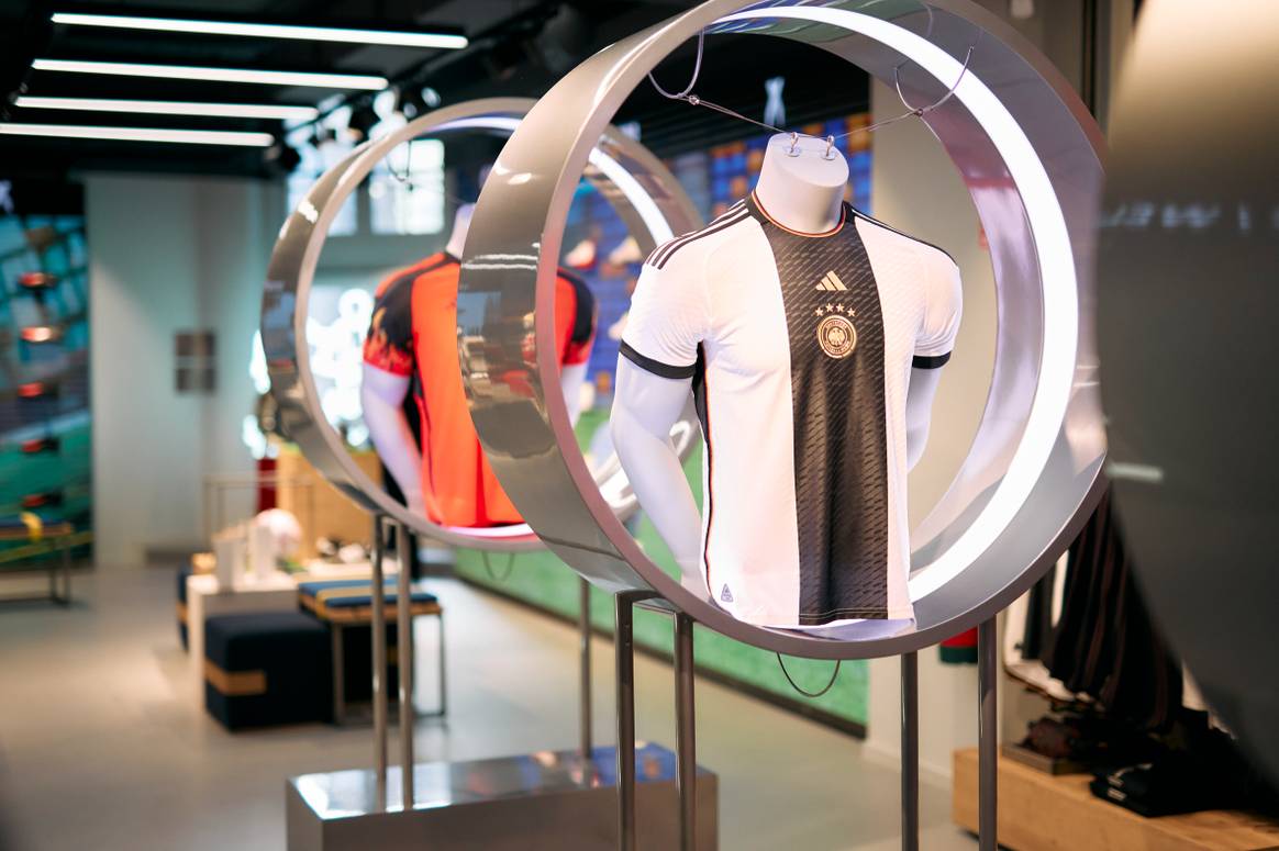 De nieuwe Adidas flagshipstore in Amsterdam. Beeld via Adidas