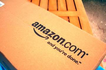 Amazon makes foray into fashion world