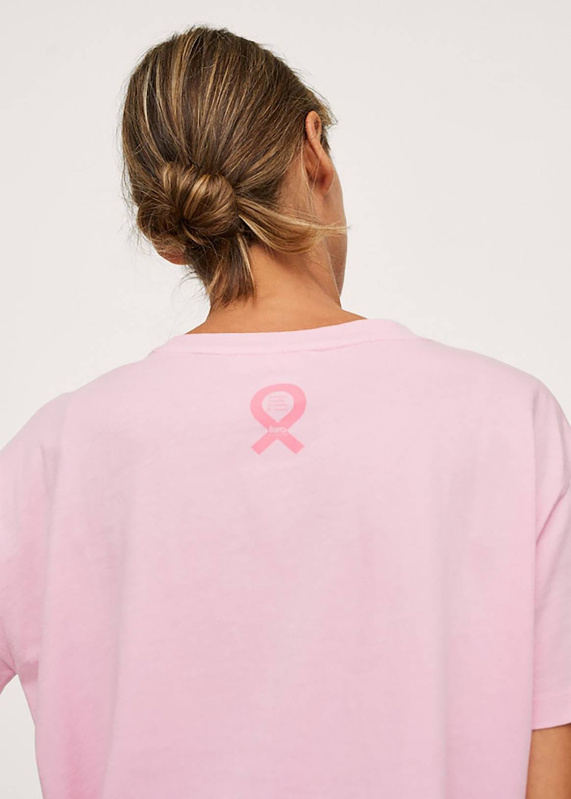 Photo Credits: Mango, colección cápsula a beneficio de la lucha contra en cáncer de mama.