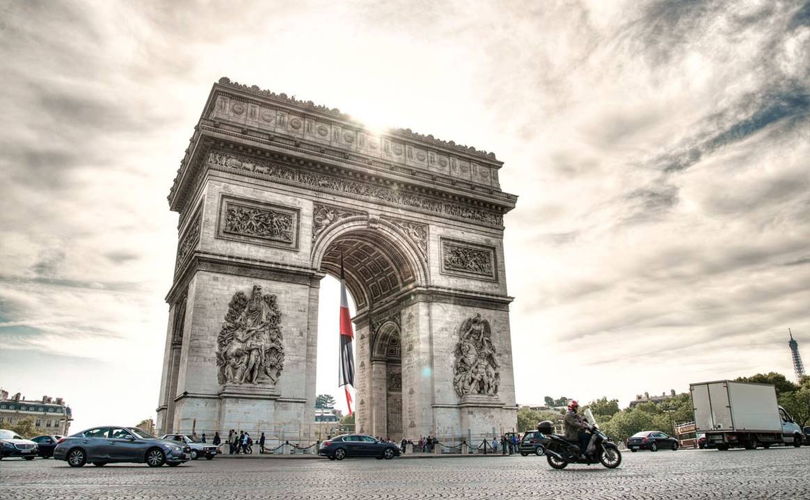 Inditex, Kering y 30 grupos más firman en París el “Fashion Pact” por una moda sostenible