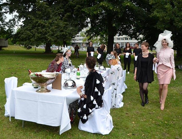 In picture: 'Fashion-picnic' at FH Dresden