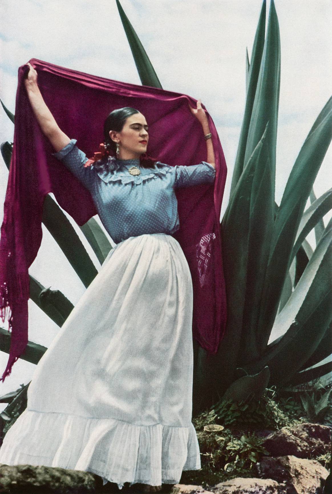 Frida Kahlo par Toni Frissell, Vogue US 1937. Frida Kahlo by Toni Frissell, US Vogue 1937. © Toni Frissell, Vogue © Condé Nast.