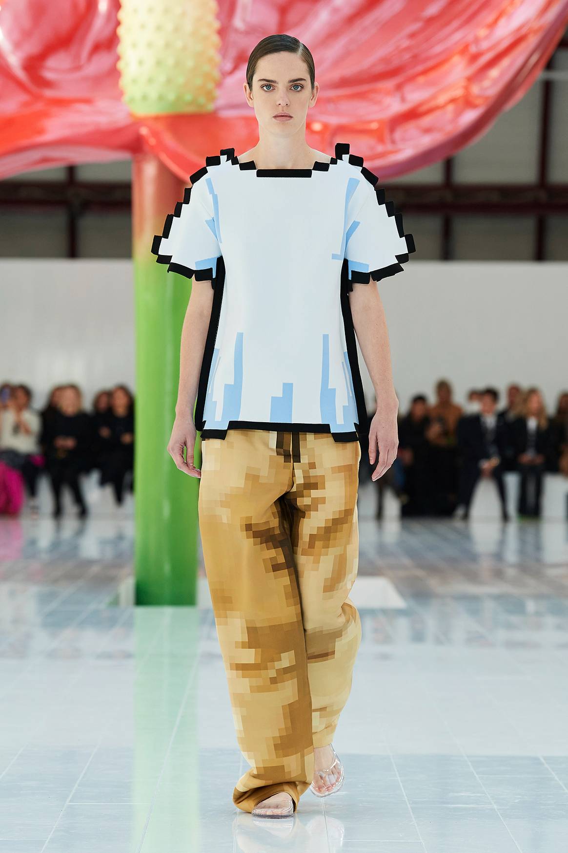Photo Credits: Loewe, colección para la temporada Primavera/Verano 2023 SS23.