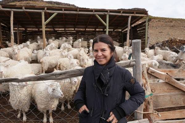 Cosa fare e cosa non fare per sviluppare un marchio di moda emergente: costruire un'identità in un mercato competitivo