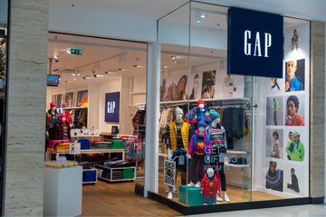 Gap reports tough Q4, rejigs leadership team 