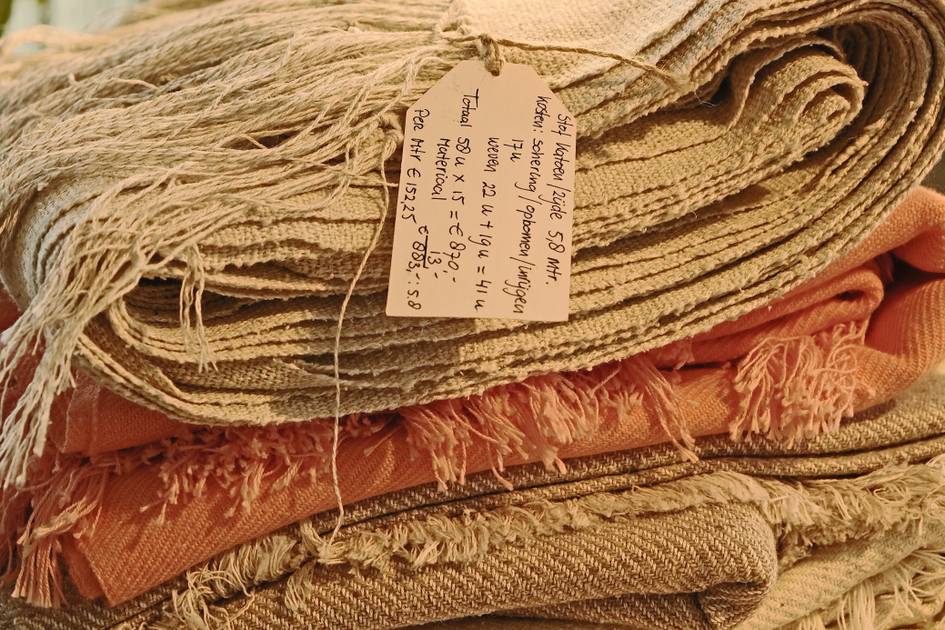 Video: Erzählstoffe: Wie textile Kunst die Welt erklärt